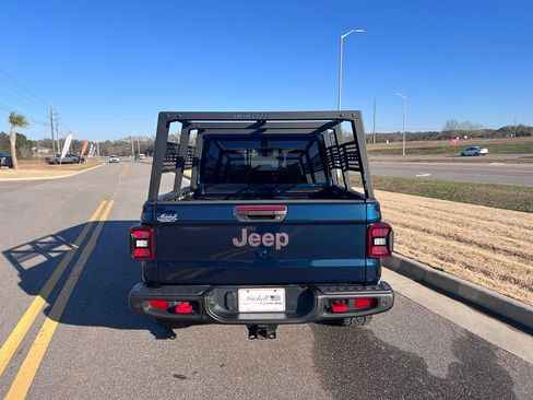 Used 2025 Jeep Gladiator Rubicon image 7