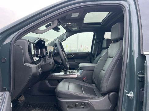 Used 2025 Chevrolet Silverado 1500 LTZ w/ LTZ Premium Package image 13