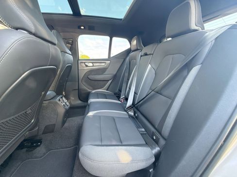Used 2023 Volvo XC40 Recharge Ultimate AWD/4WD image 25