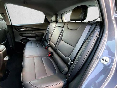 Certified 2023 Chevrolet Bolt LT w/ Infotainment Package image 28