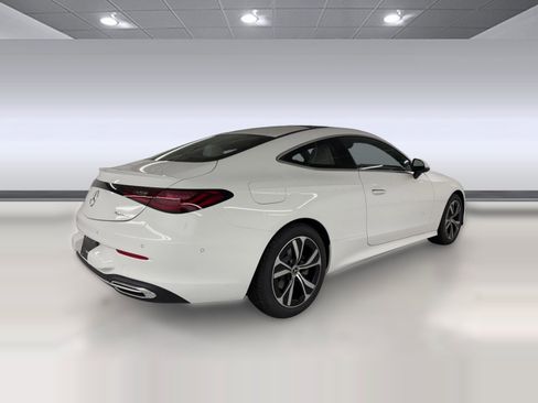 Used 2026 Mercedes-Benz CLE 300 4MATIC Coupe image 9