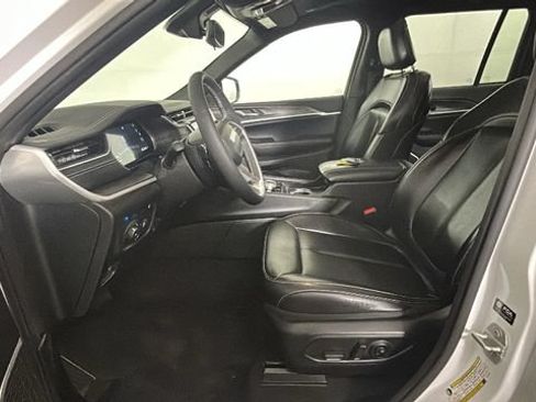 Used 2024 Jeep Grand Cherokee Limited 4xe AWD/4WD image 11