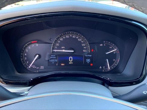 Used 2017 Cadillac XT5 Luxury w/ Driver Awareness Package FWD image 26