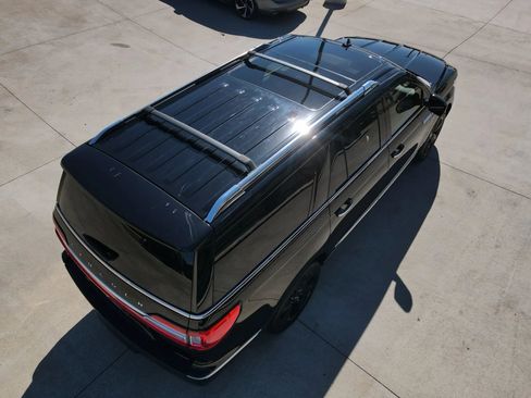 Used 2019 Lincoln Navigator L Reserve image 72