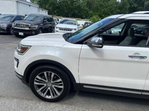 Used 2018 Ford Explorer Platinum AWD/4WD image 12