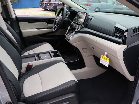 New 2026 Honda Odyssey Elite image 6