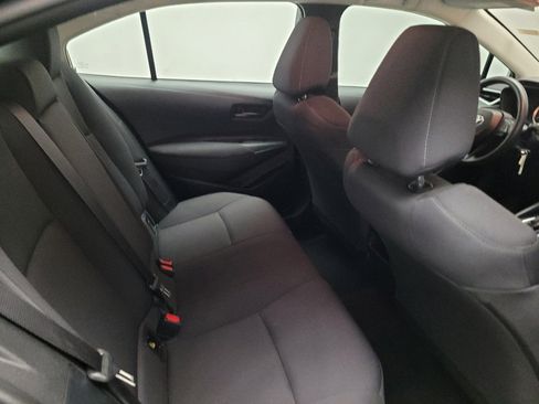 Used 2022 Toyota Corolla LE FWD image 19