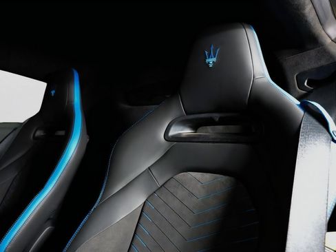 Used 2023 Maserati MC20 Coupe image 37