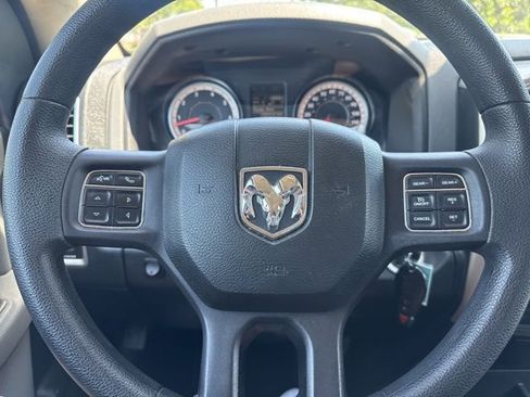 Used 2016 RAM 1500 Classic SLT AWD/4WD image 23