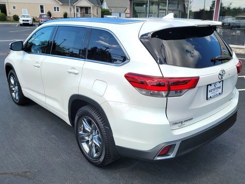 Used 2017 Toyota Highlander AWD V6 image 7