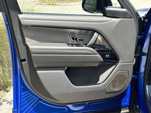 New 2026 Land Rover Range Rover SV AWD/4WD image 20
