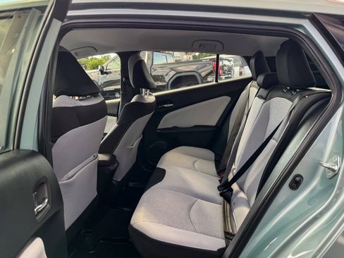 Used 2019 Toyota Prius LE FWD image 18