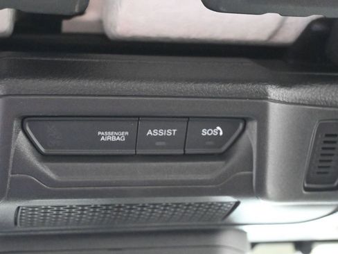 Used 2024 Jeep Gladiator Sport w/ Premium Package image 28