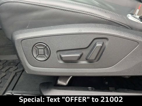Certified 2025 Audi Q3 2.0T Premium w/ Convenience Package AWD/4WD image 23