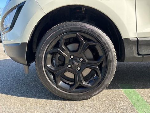 Certified 2022 Ford EcoSport SES image 9