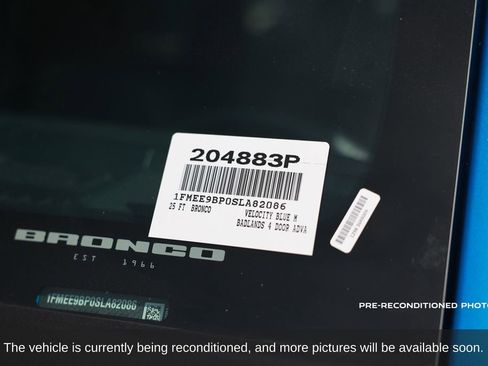 Used 2025 Ford Bronco Badlands image 19