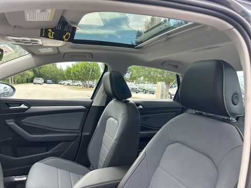 New 2025 Volkswagen Jetta SE image 16