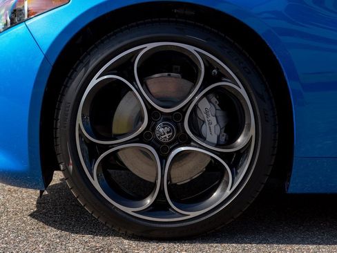 New 2025 Alfa Romeo Giulia w/ Driving Assist Package image 13