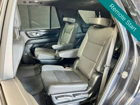 Used 2024 Chevrolet Tahoe Z71 w/ Luxury Package AWD/4WD image 15