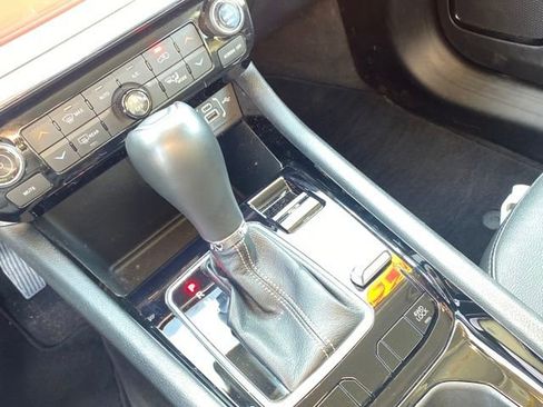 Used 2022 Jeep Compass Limited image 13