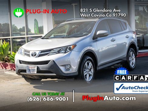 Used 2013 Toyota RAV4 XLE image 1