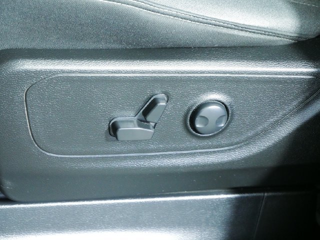 Used 2024 RAM 1500 Big Horn AWD/4WD image 23