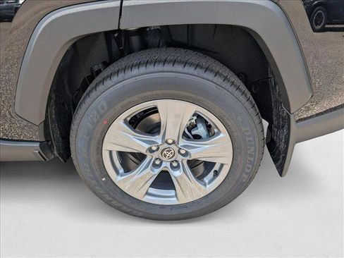 Used 2025 Toyota RAV4 LE image 9
