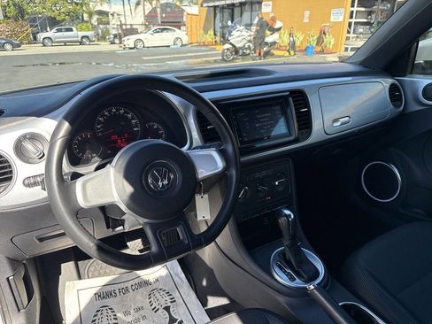 Used 2012 Volkswagen Beetle 2.5 image 14