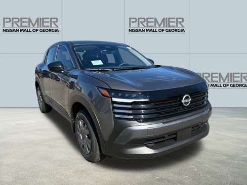 New 2026 Nissan Kicks S w/ Charging Package image 3