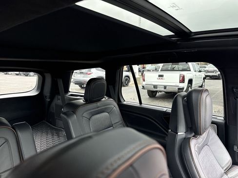 Used 2025 Lincoln Aviator Black Label image 14