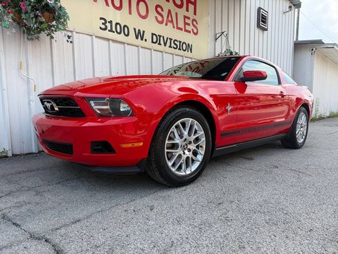 Used 2012 Ford Mustang Premium w/ Electronics Pkg RWD image 7