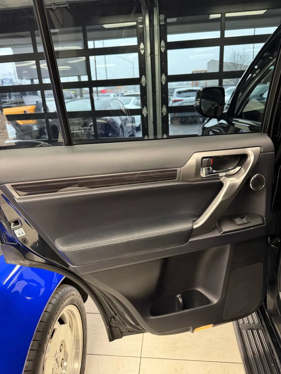 Used 2023 Lexus GX 460 Premium AWD/4WD image 31