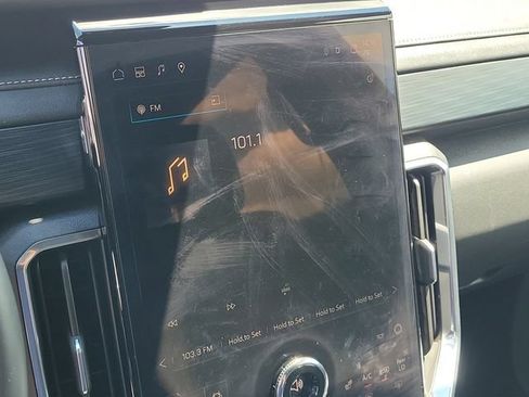Used 2025 GMC Acadia Elevation FWD image 22