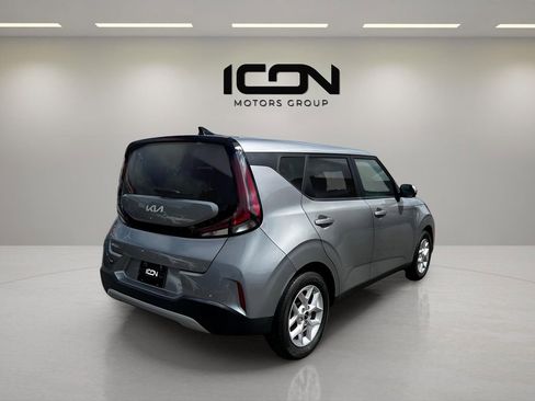 Used 2023 Kia Soul LX w/ Option Group 015 image 5
