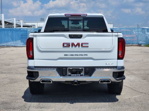Used 2024 GMC Sierra 1500 SLT AWD/4WD image 6
