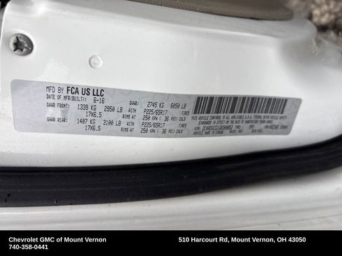 Used 2016 Dodge Grand Caravan SXT image 28