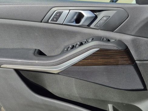 Used 2020 BMW X5 sDrive40i w/ Premium Package image 25