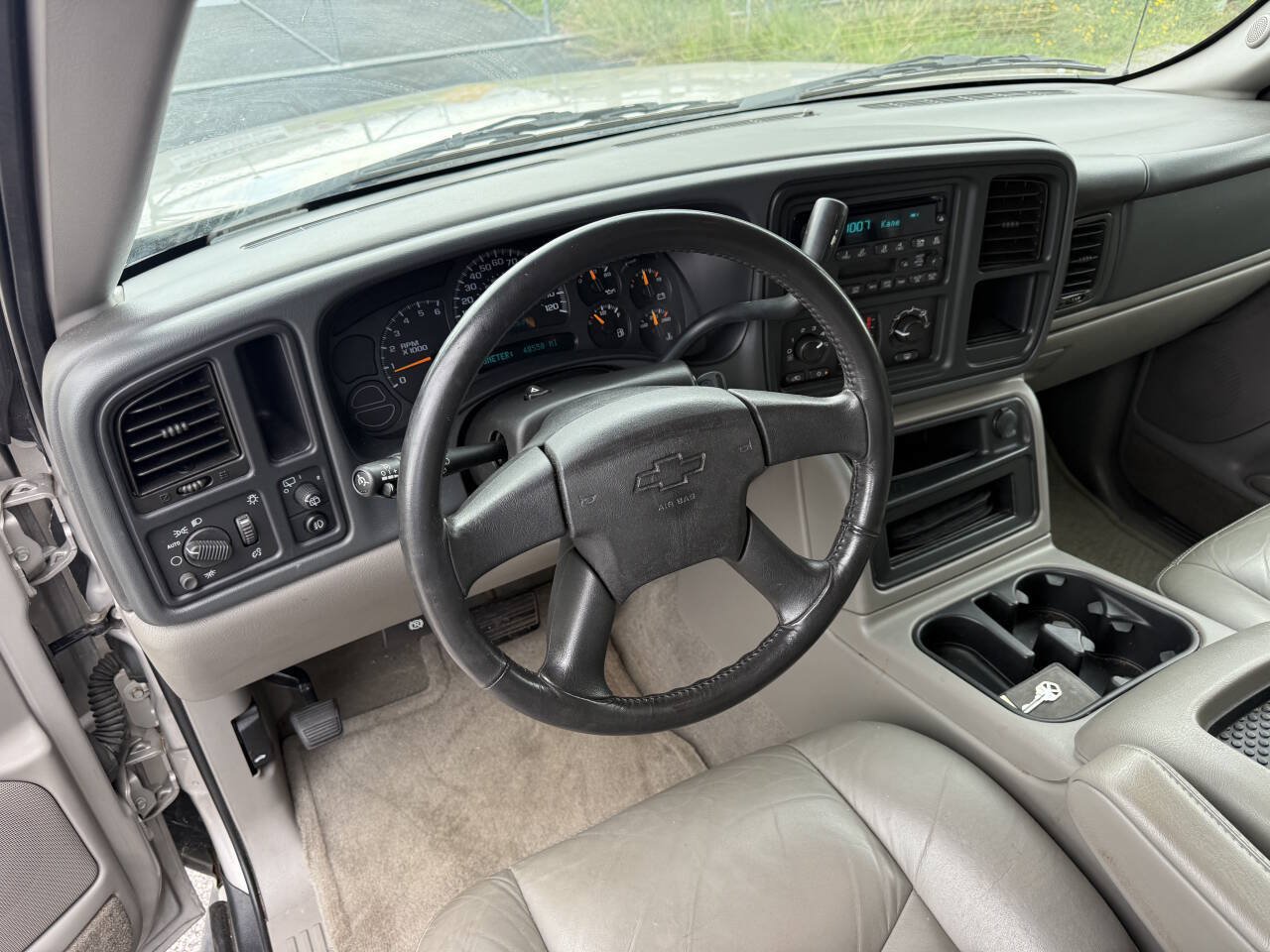 Used 2004 Chevrolet Suburban LS w/ Preferred Equipment Group RWD image 15