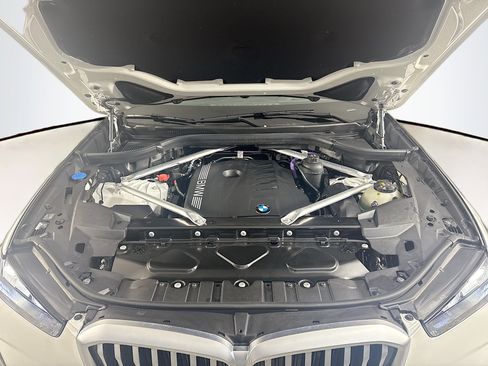 Used 2026 BMW X5 sDrive40i RWD image 39