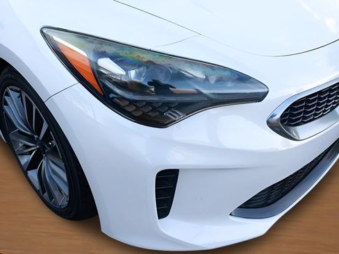 Used 2019 Kia Stinger Premium RWD image 17