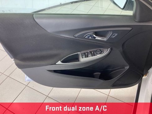 Used 2024 Chevrolet Malibu LT FWD image 13