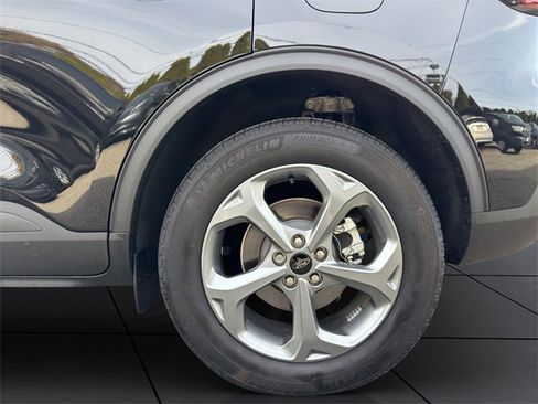 Used 2025 Ford Escape ST-Line w/ Cold Weather Package image 25