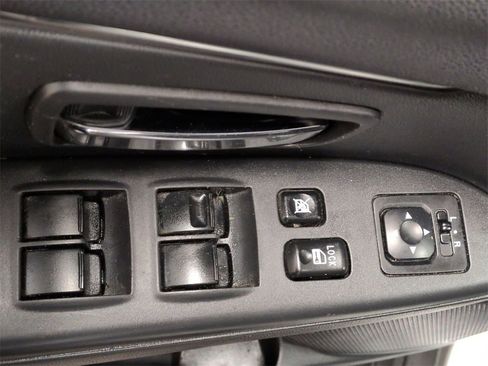 Used 2018 Mitsubishi Outlander Sport LE image 15