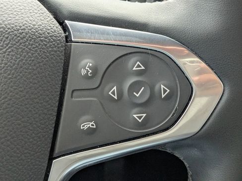 Used 2023 Chevrolet Traverse Premier image 29