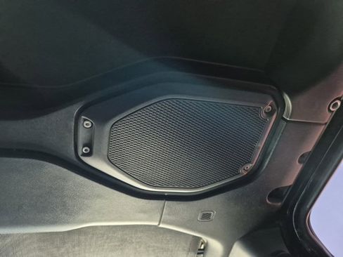 Used 2018 Jeep Wrangler Unlimited Rubicon image 50