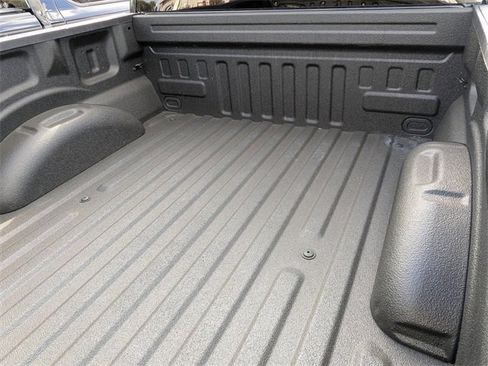 Used 2019 Ford F250 XLT w/ XLT Premium Package image 6