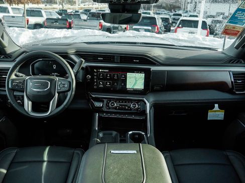 New 2026 GMC Sierra 2500 Denali w/ Denali Reserve Package image 12