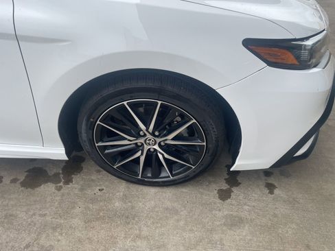 Used 2024 Toyota Camry SE w/ Cold Weather Package AWD/4WD image 6