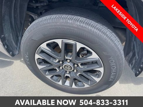 Used 2023 Toyota Tundra Limited w/ Power Package RWD image 12