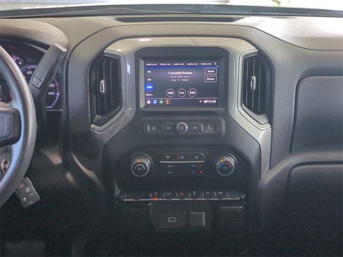 Used 2020 Chevrolet Silverado 1500 Custom w/ Custom Convenience Package image 21
